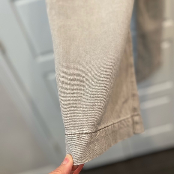 American Eagle Outfitters wide leg Crop Woman’s Jeans (washed out Gray) Size:8 - Picture 11 of 12